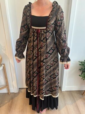 Rare 70s John Charles Harrods Made in England 100%Wool Prairie Renaissance Dress